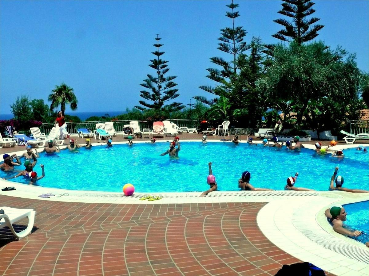 Villaggio La Pizzuta 4*